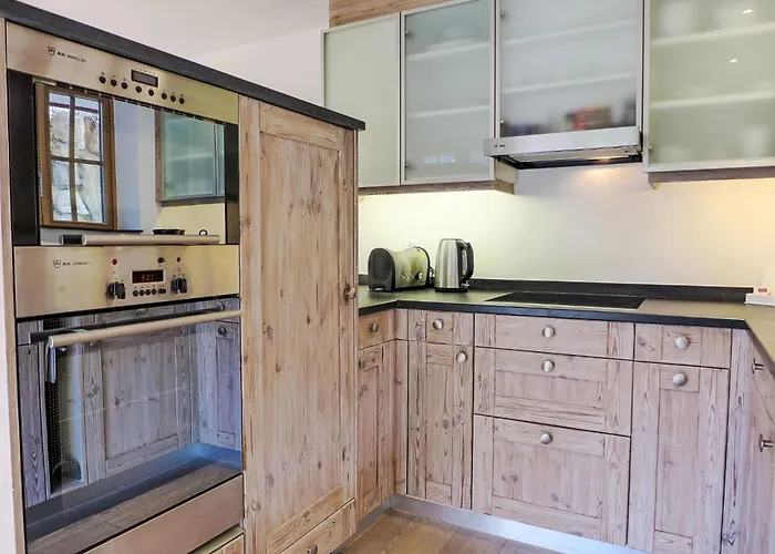 Smaragd-3 By Interhome